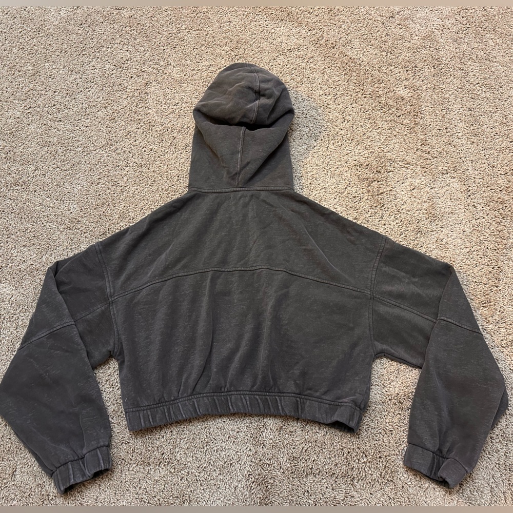 Urban Outfitters cropped hoodie - Picture 3 of 4